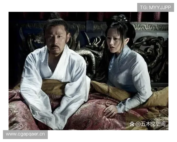 史梦瑶每天喝的水都是定制的，我连她家狗喝的都买不起