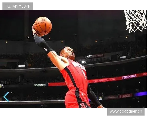 埃迪·琼斯突破制造得分机会，提升球队关键回合效率